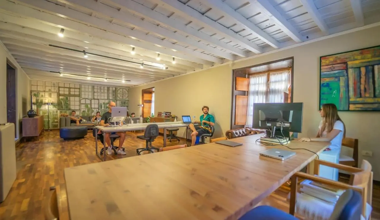 Cactus Coliving & Coworking Bed & Breakfast Arona   Arona (Tenerife)
